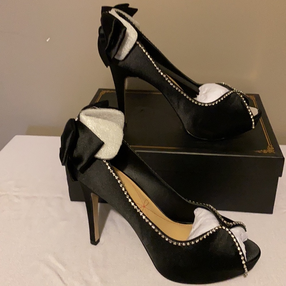 Le Soir Por La Victoire Cristella platforms.